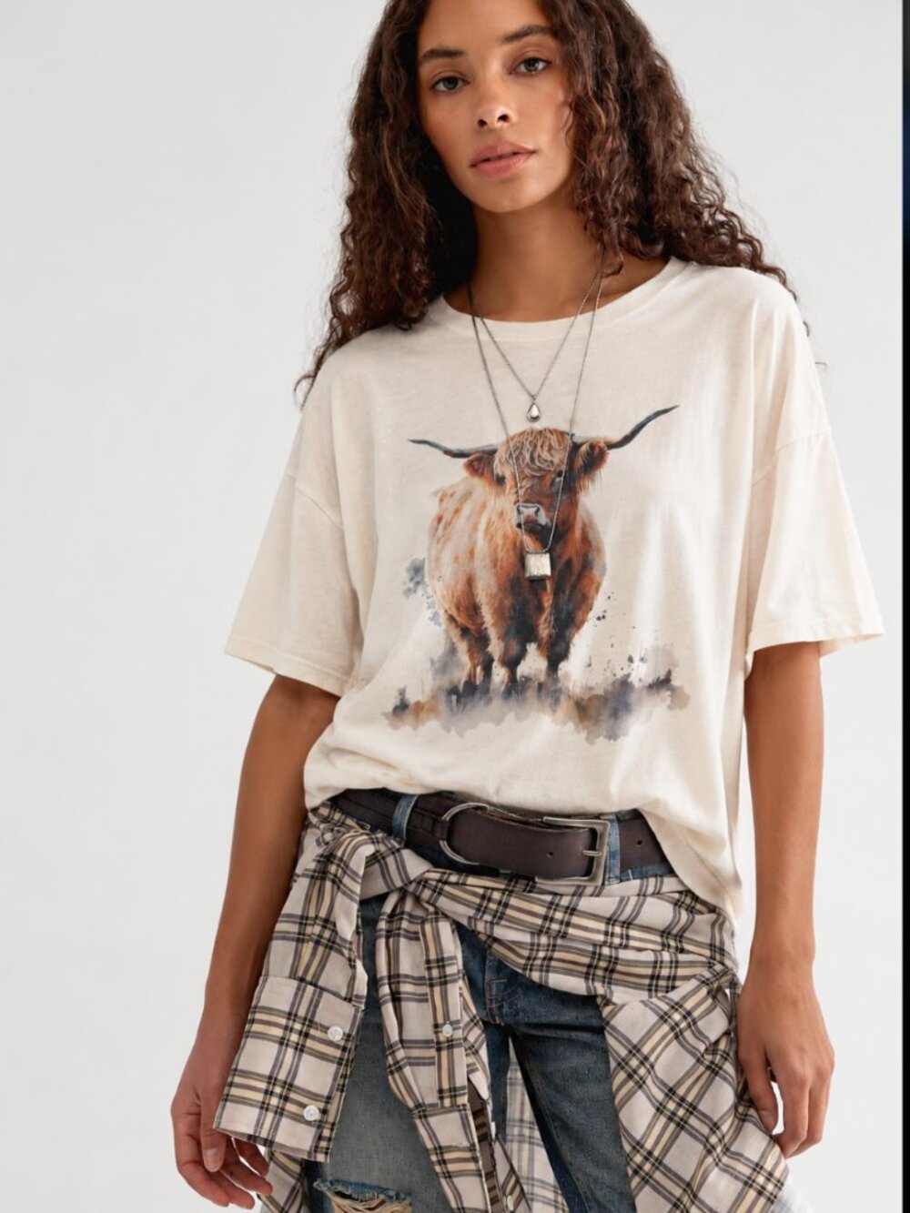 I LOVE LINEN HIGHLAND COW HI-LO TEE